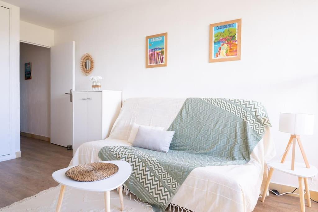 Charmant A 600 M Des Plages Proche Des Commerces Lesclesdenicole Carqueiranne Exterior foto