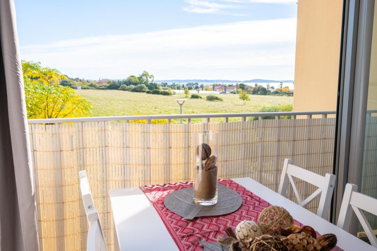 Charmant A 600 M Des Plages Proche Des Commerces Lesclesdenicole Carqueiranne Exterior foto